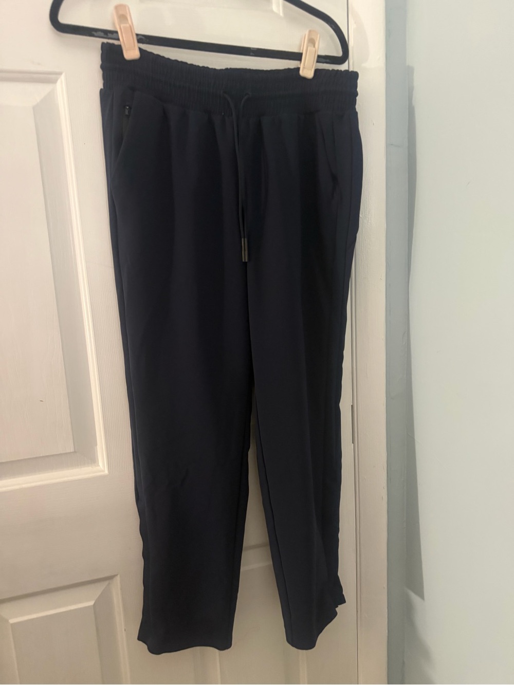 Athleta Metropolis Straight Leg Pants Size 8 Black Pull On Travel